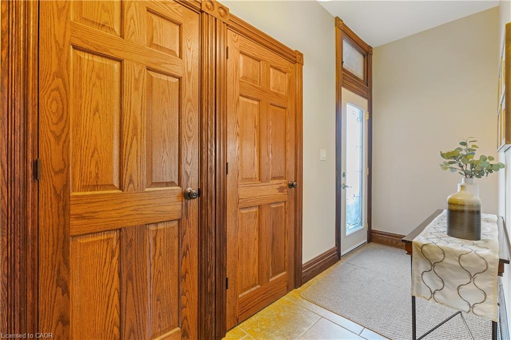 Main Flr-107 Catharine Street S, Hamilton, ON, L8N 2J5 - 2