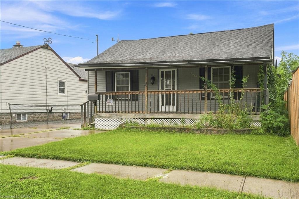 4 Hilda Street, St. Catharines, ON, L2S 1Z8