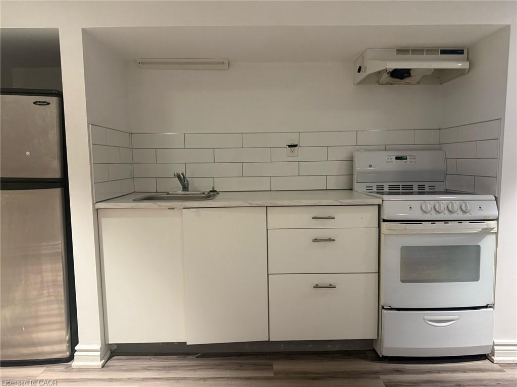 Lower-224 Park Row S, Hamilton, ON, L8K 2K5 - 4