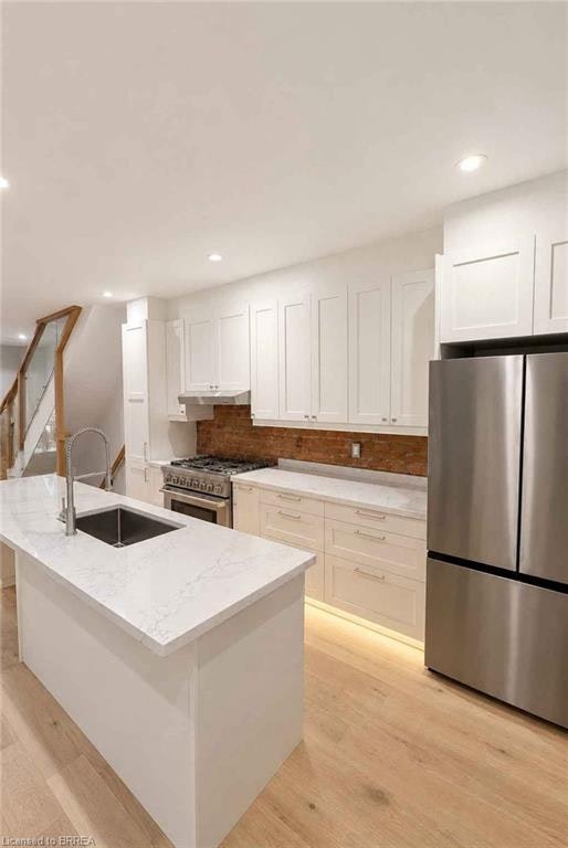 561 Wentworth Street N, Hamilton, ON, L8L 5X3