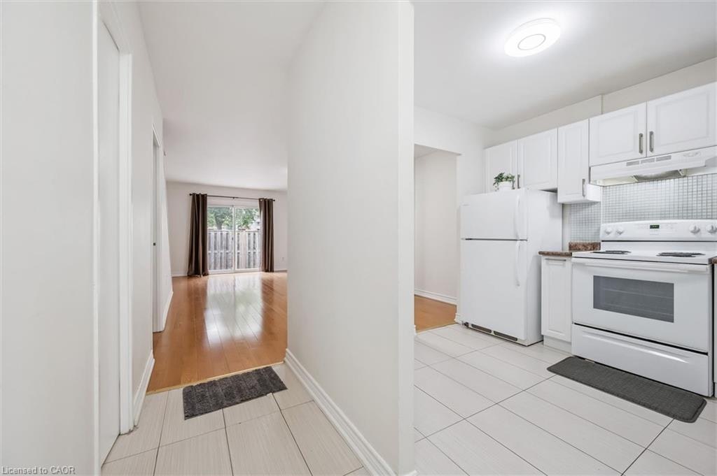178 Westcourt Place, Waterloo, ON, N2L 2R7 - 5