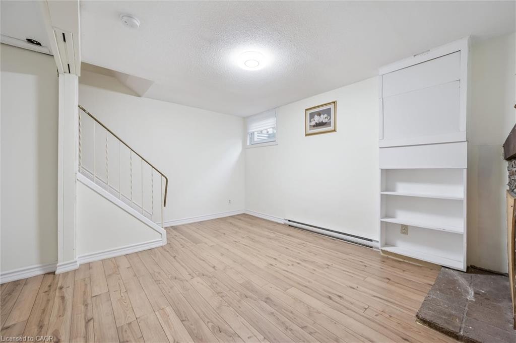 178 Westcourt Place, Waterloo, ON, N2L 2R7 - 31