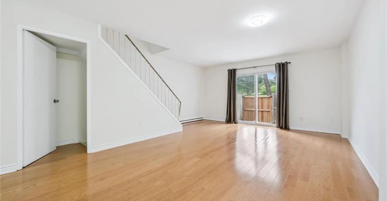 178 Westcourt Place, Waterloo, ON, N2L 2R7 - 7