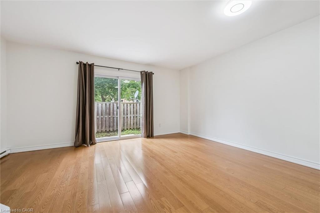 178 Westcourt Place, Waterloo, ON, N2L 2R7 - 8