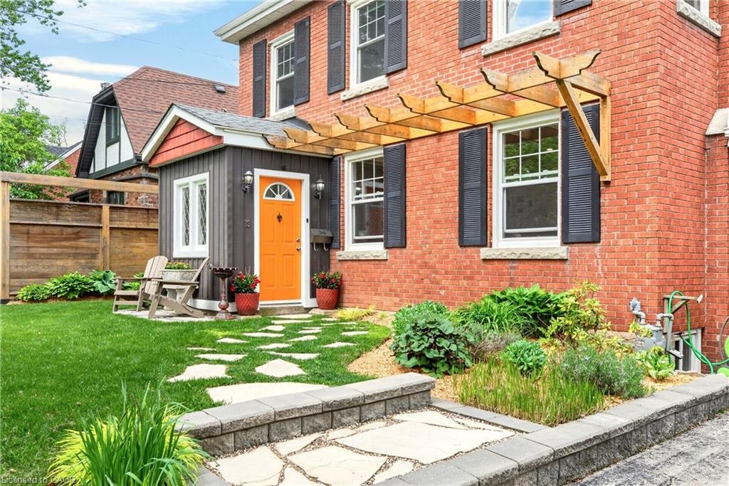 13 Tweedsmuir Avenue, Hamilton, ON, L9H 4H6