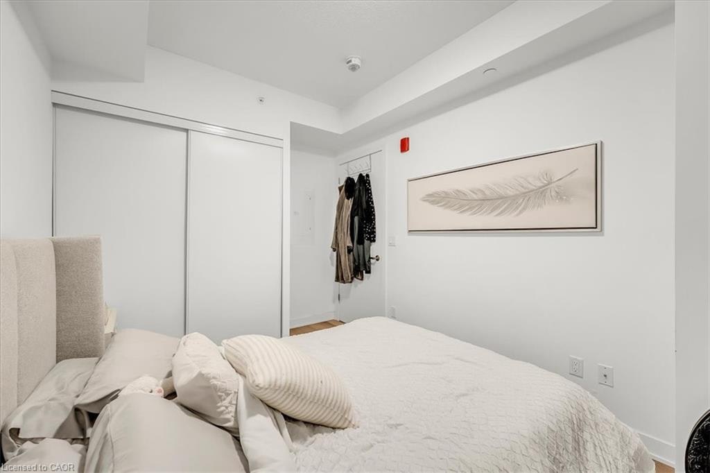 B318-5240 Dundas Street, Burlington, ON, L7L 0J6 - 18
