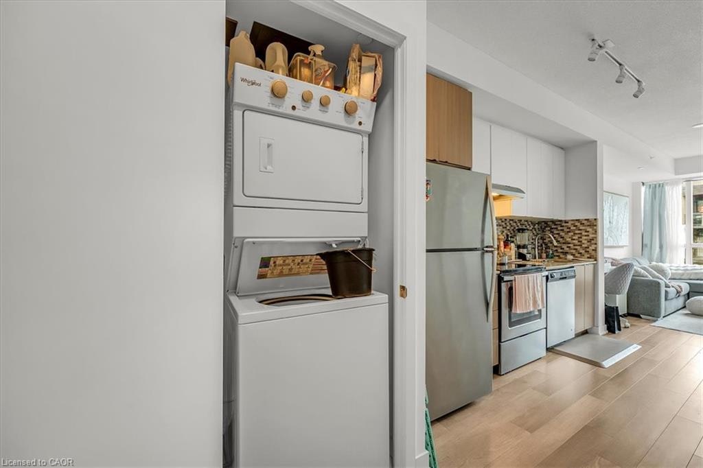 B318-5240 Dundas Street, Burlington, ON, L7L 0J6 - 23