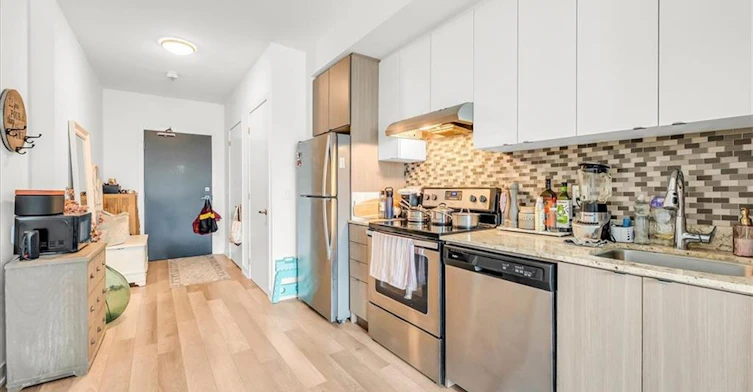 B318-5240 Dundas Street, Burlington, ON, L7L 0J6 - 10