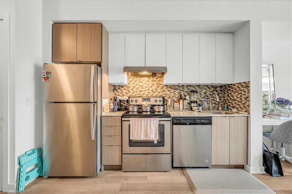 B318-5240 Dundas Street, Burlington, ON, L7L 0J6 - 9