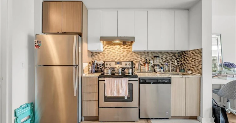 B318-5240 Dundas Street, Burlington, ON, L7L 0J6 - 9
