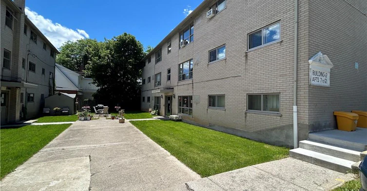 14-108 Creighton Road, Hamilton, ON, L9H 3C1 - 32