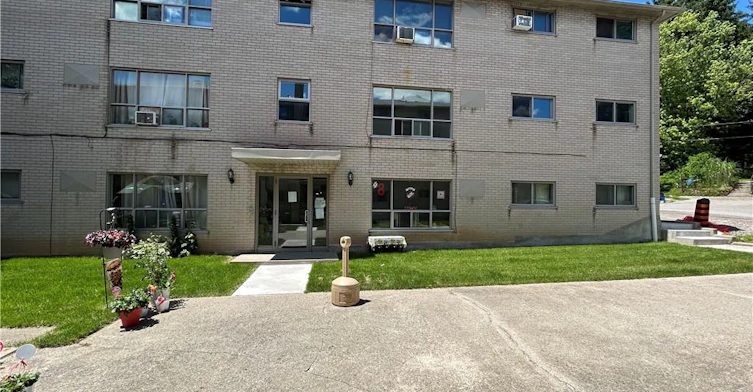 14-108 Creighton Road, Hamilton, ON, L9H 3C1 - 3