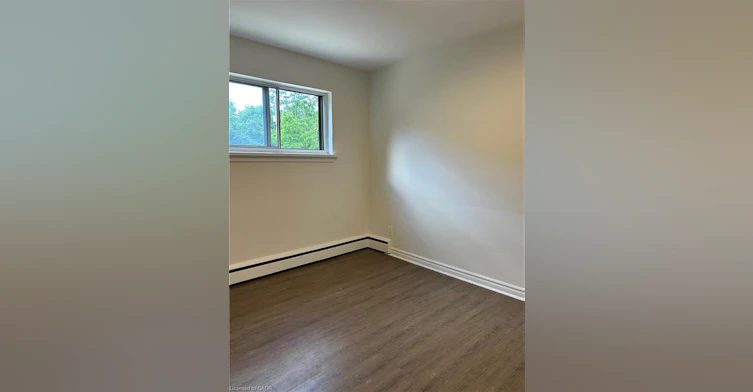 14-108 Creighton Road, Hamilton, ON, L9H 3C1 - 13