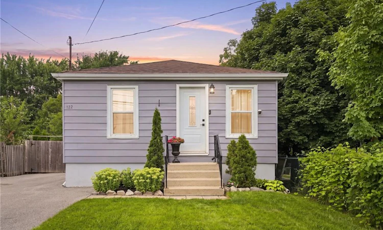 122 Limeridge Road W