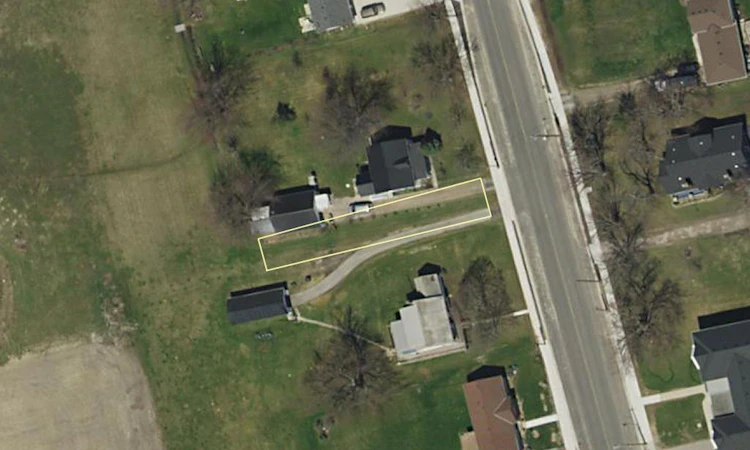 BLK B PL88 Erie Avenue N