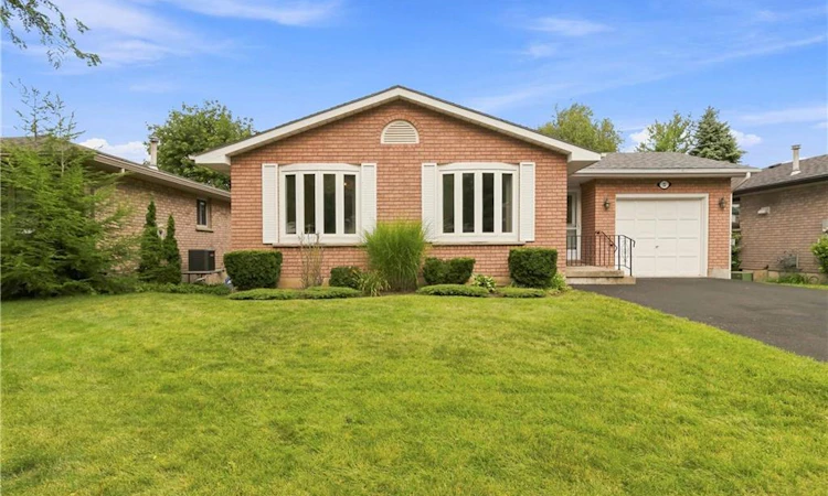 22 Allensgate Drive