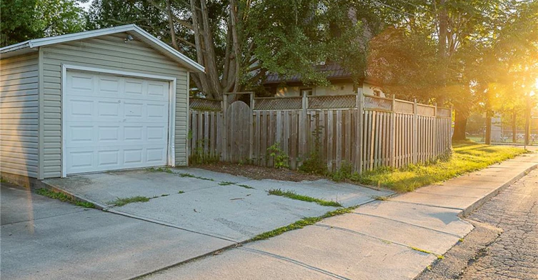 41 Paradise Road S, Hamilton, ON, L8S 1S3 - 28