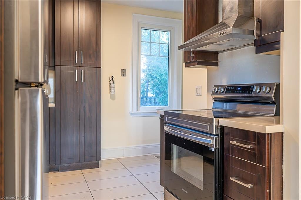 41 Paradise Road S, Hamilton, ON, L8S 1S3 - 12
