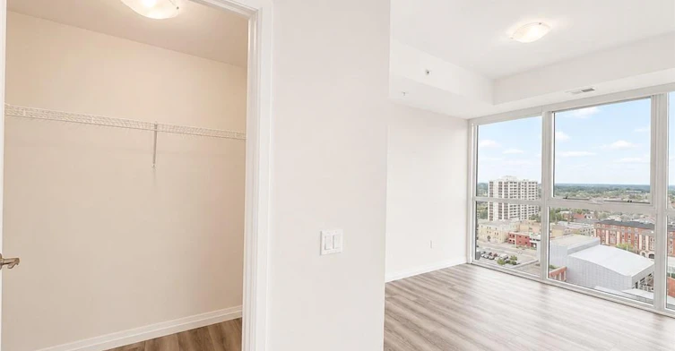 1602-60 Charles Street W, Kitchener, ON, N2G 0C9 - 23