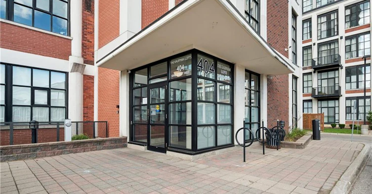 318-404 King Street W, Kitchener, ON, N2G 4Z9 - 2