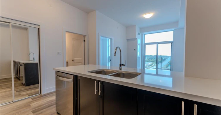 1207-470 Dundas Street E, Hamilton, ON, L8B 2A6 - 3