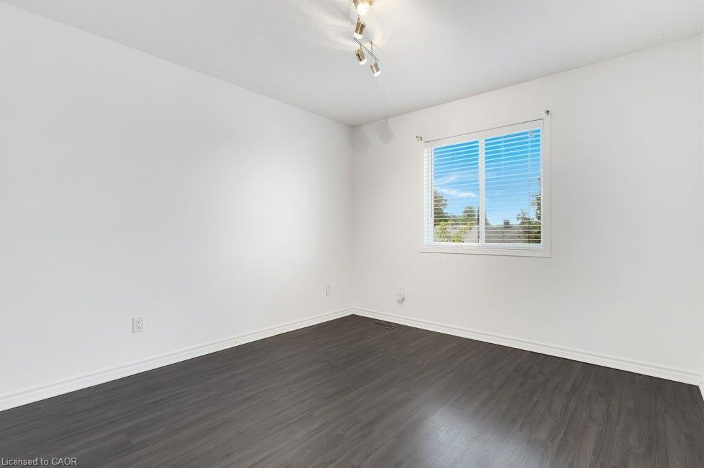 76 Renner Drive, Cambridge, ON, N3C 4N8 - 30
