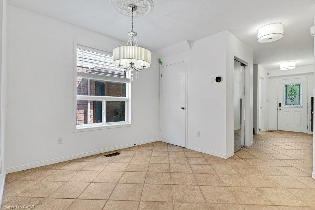 76 Renner Drive, Cambridge, ON, N3C 4N8 - 13
