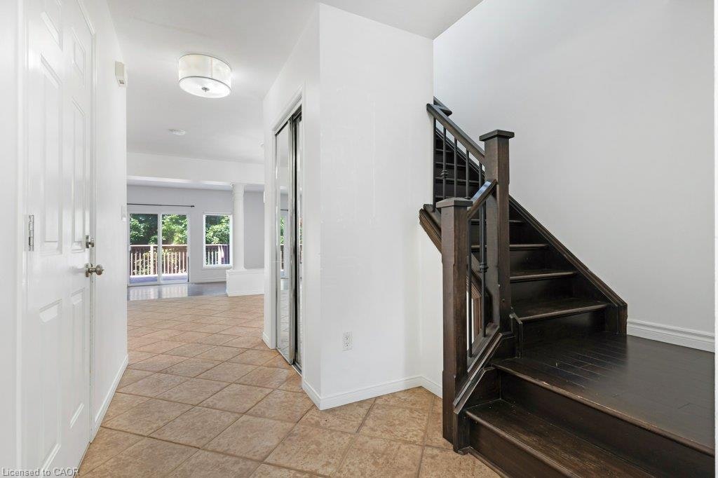 76 Renner Drive, Cambridge, ON, N3C 4N8 - 7