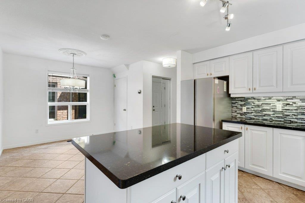 76 Renner Drive, Cambridge, ON, N3C 4N8 - 11