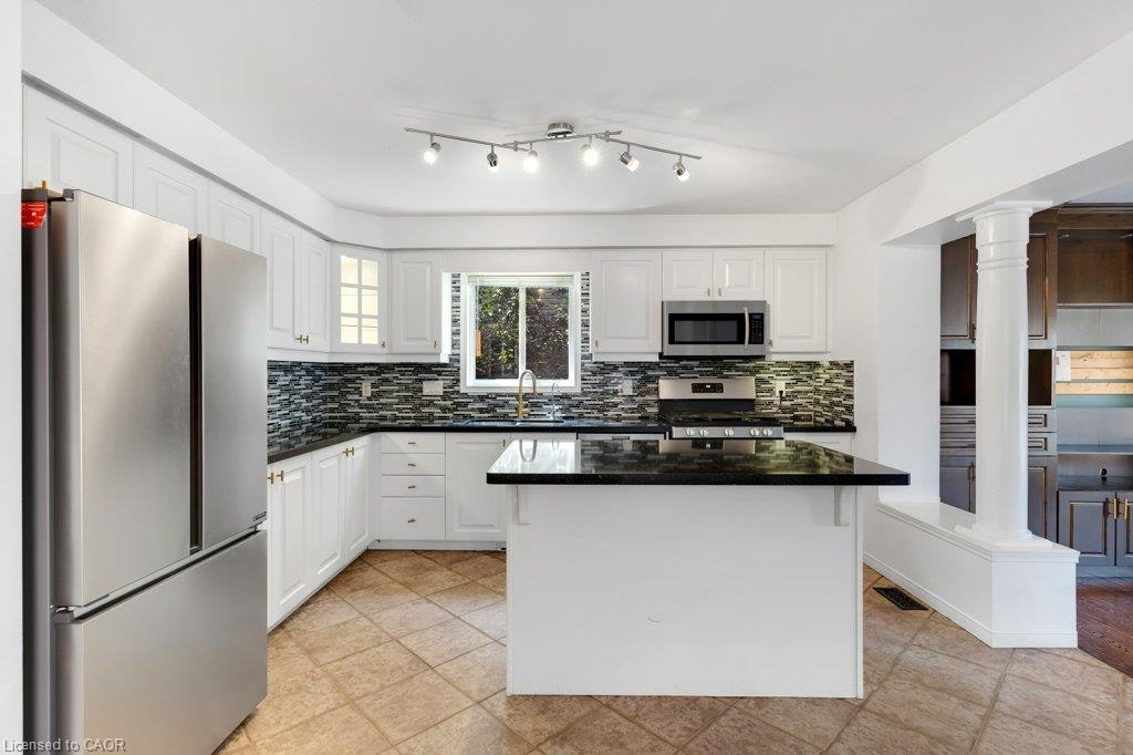76 Renner Drive, Cambridge, ON, N3C 4N8 - 9