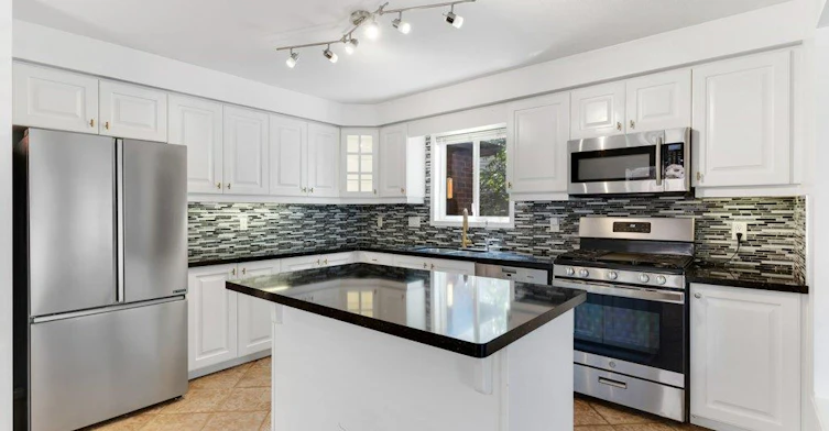 76 Renner Drive, Cambridge, ON, N3C 4N8 - 10