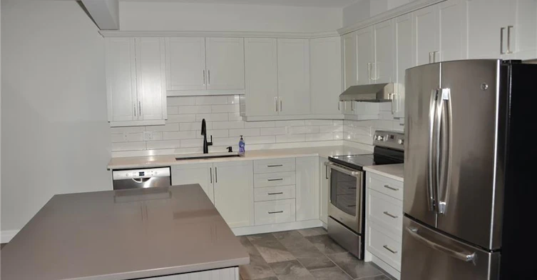 43-380 Lake Street, Grimsby, ON, L3M 0E8 - 9