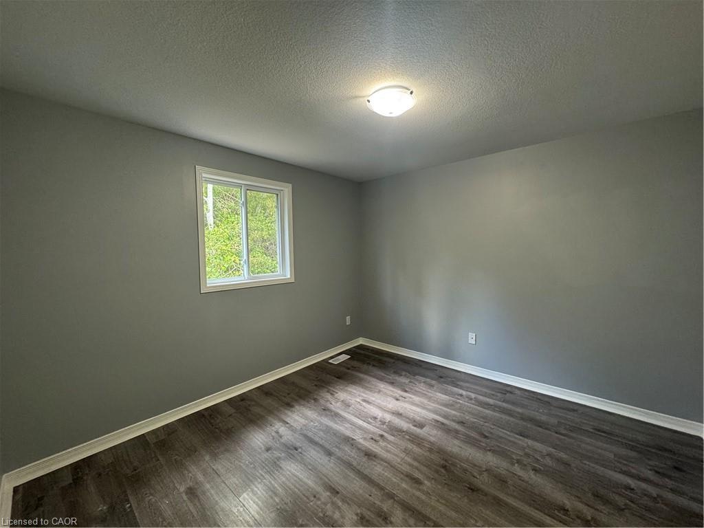 51 Critcher Avenue, Cambridge, ON, N1T 2C6 - 9