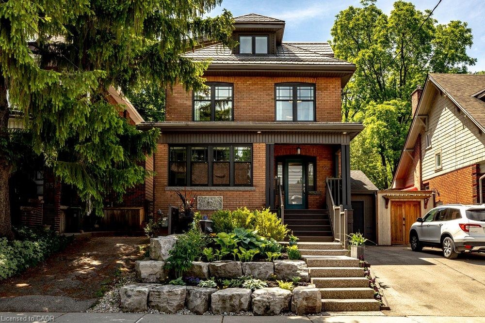 99 Hillcrest Avenue, Hamilton, ON, L8P 2X1