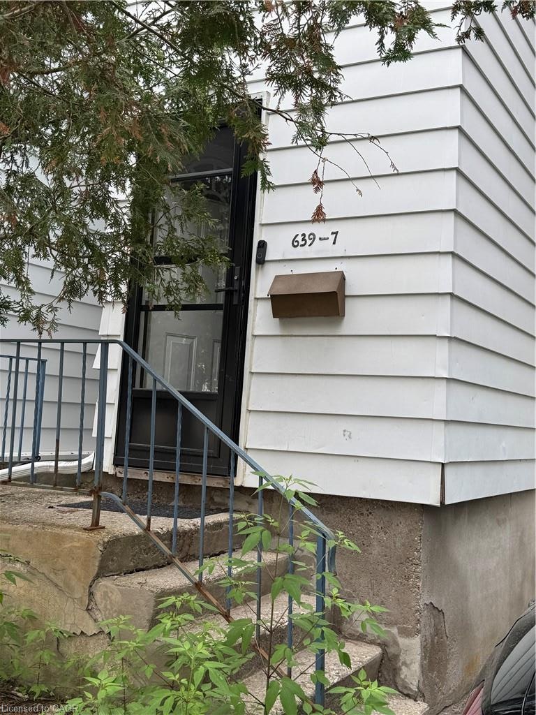 7-639 Albert Street, Waterloo, ON, N2L 3V5