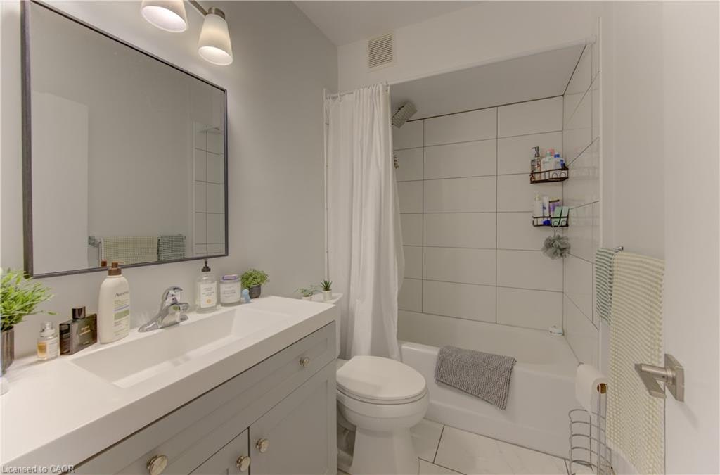125 Margaret Avenue, Kitchener, ON, N2H 4H7 - 8
