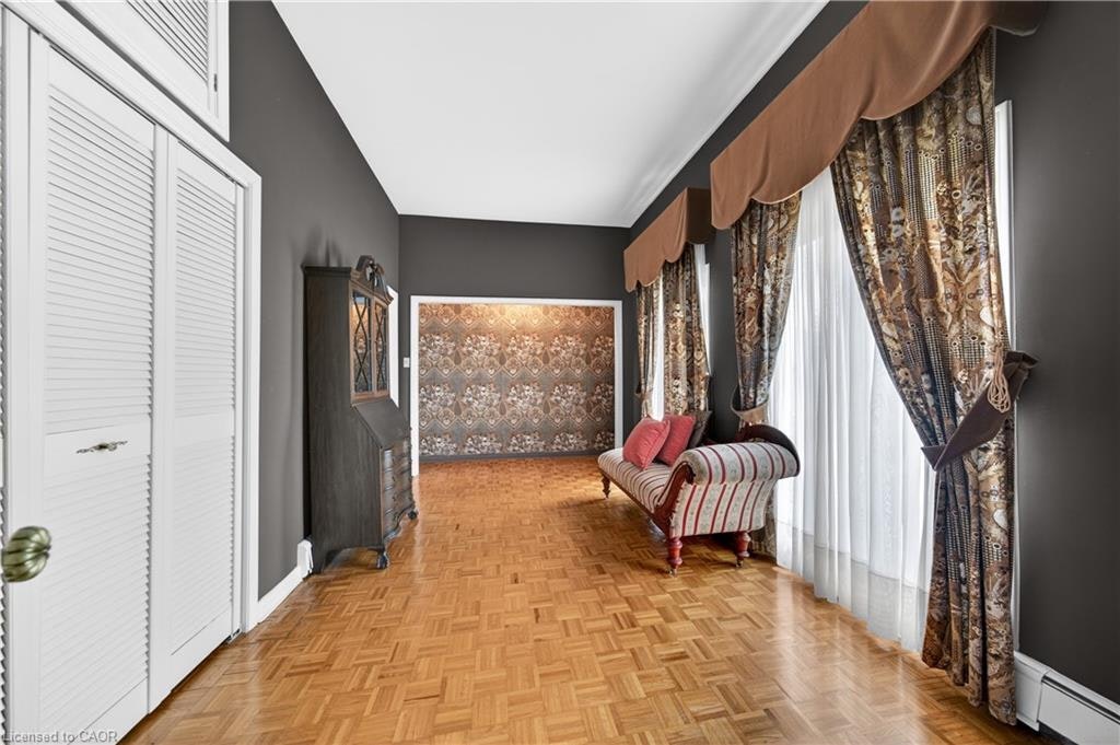 213 Stone Church Road W, Hamilton, ON, L9B 1A2 - 28