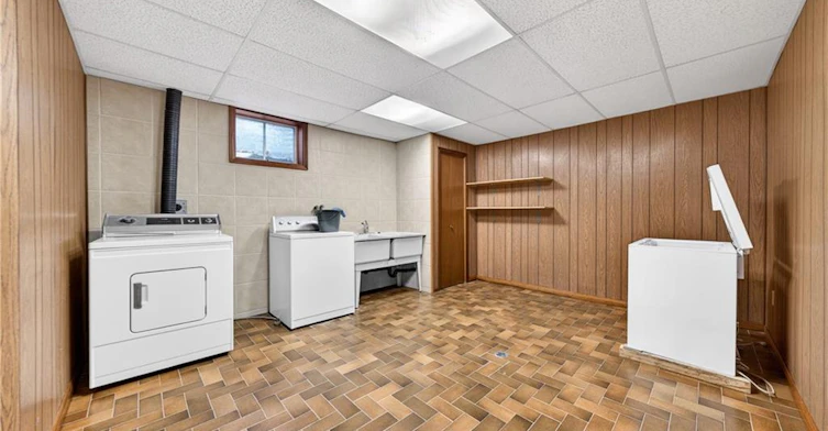 213 Stone Church Road W, Hamilton, ON, L9B 1A2 - 32
