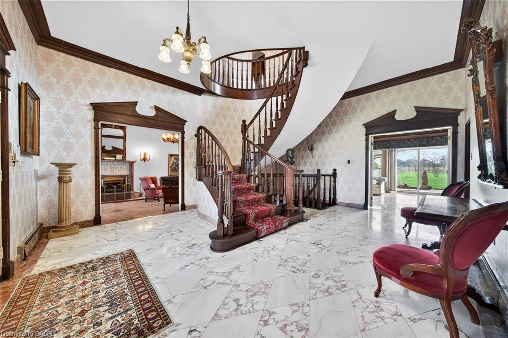 213 Stone Church Road W, Hamilton, ON, L9B 1A2 - 5