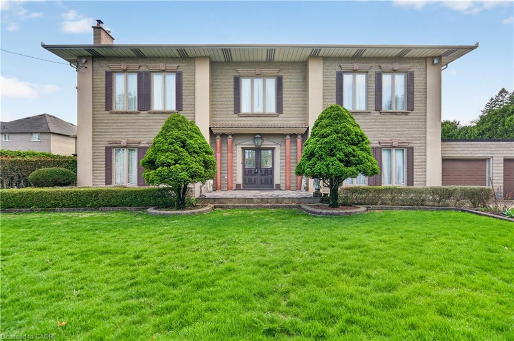 213 Stone Church Road W, Hamilton, ON, L9B 1A2 - 2