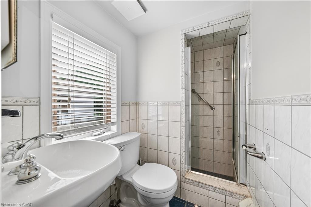 213 Stone Church Road W, Hamilton, ON, L9B 1A2 - 18