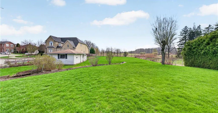 213 Stone Church Road W, Hamilton, ON, L9B 1A2 - 43