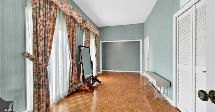 213 Stone Church Road W, Hamilton, ON, L9B 1A2 - 25