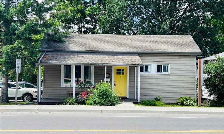 25 Huron Street