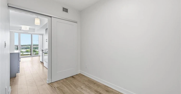 B810-3200 Dakota Common, Burlington, ON, L7M 2A7 - 18