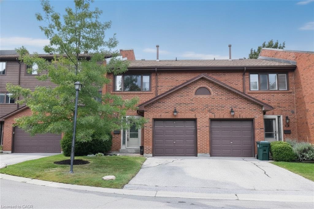 102-4165 Fieldgate Drive, Mississauga, ON, L4W 2M9