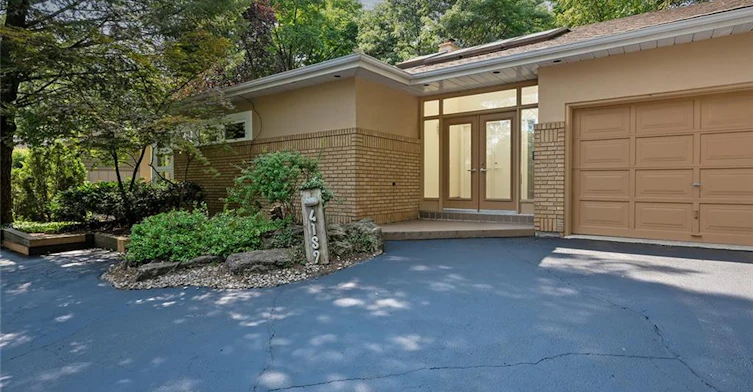 4189 Inglewood Drive, Burlington, ON, L7L 1E3 - 2