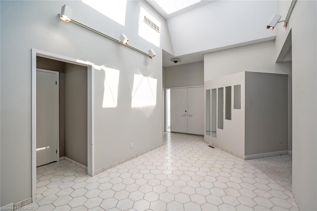 4189 Inglewood Drive, Burlington, ON, L7L 1E3 - 7