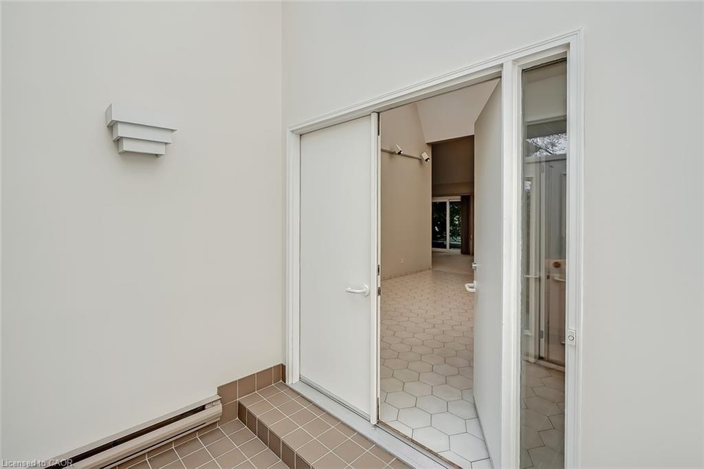 4189 Inglewood Drive, Burlington, ON, L7L 1E3 - 3