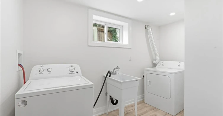 Lower-28 Leduc Street, Hamilton, ON, L8T 4S4 - 19